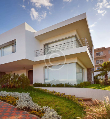 Yacht Harbor Knolls